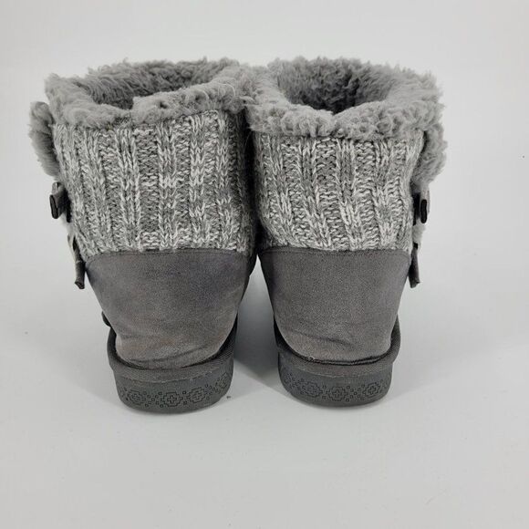 Muk Luks Boots 8 Gray Short Rib‎ Knit Double Buckle Vegan Faux Suede Pull On - Picture 7 of 11